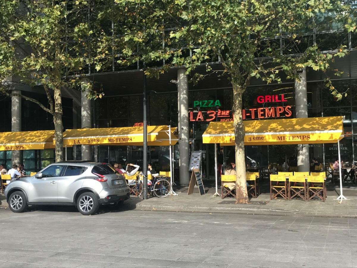 F2 Paris 10Eme Gare Du Nord - Stade De France - Parking Saint-Denis  Zewnętrze zdjęcie